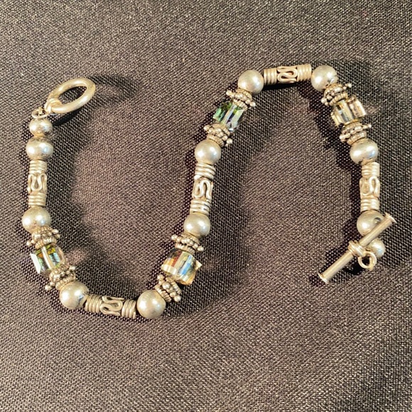 Sterling Silver Bracelet & Swarovski Crystals - Picture 3 of 7